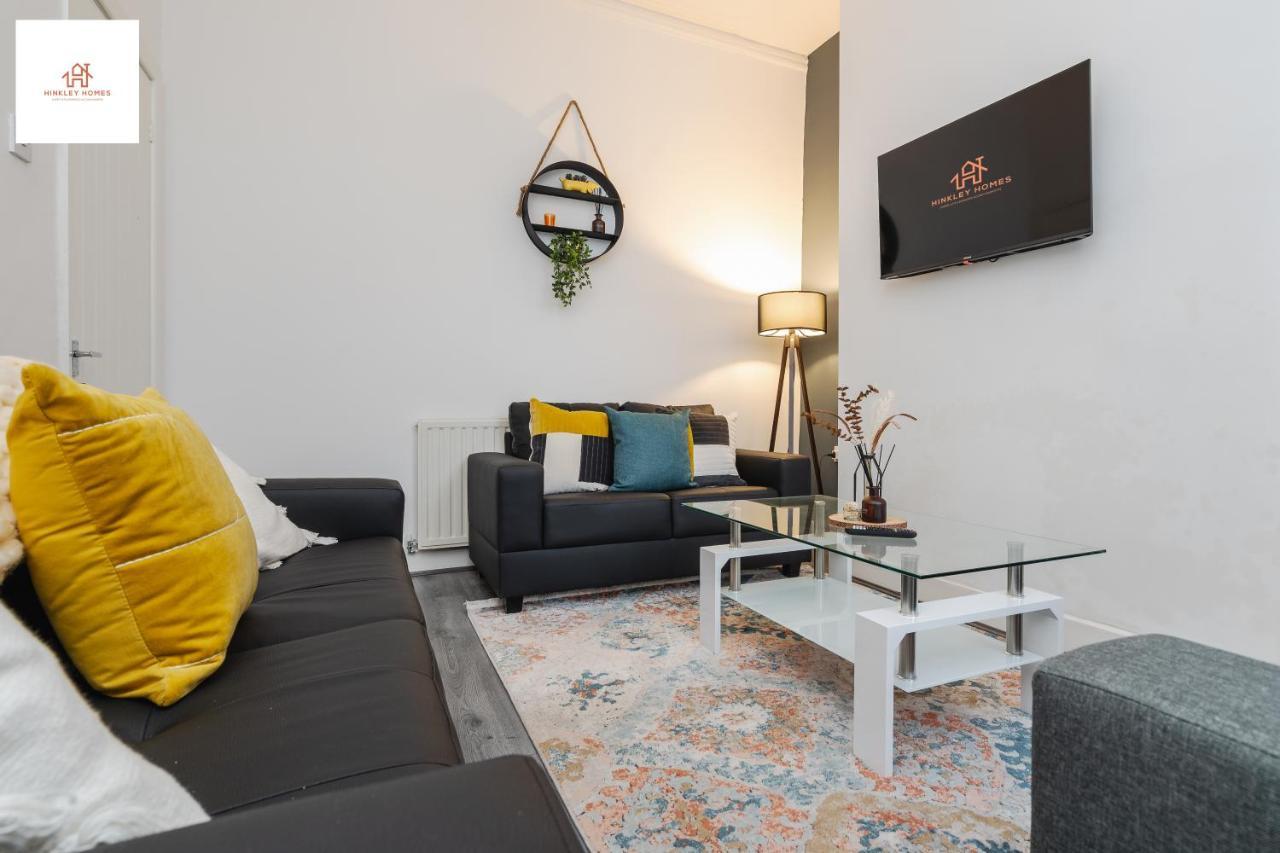 Immaculate 4 Bed In Liverpool By Hinkley Homes Short Lets & Serviced Accommodation Kültér fotó