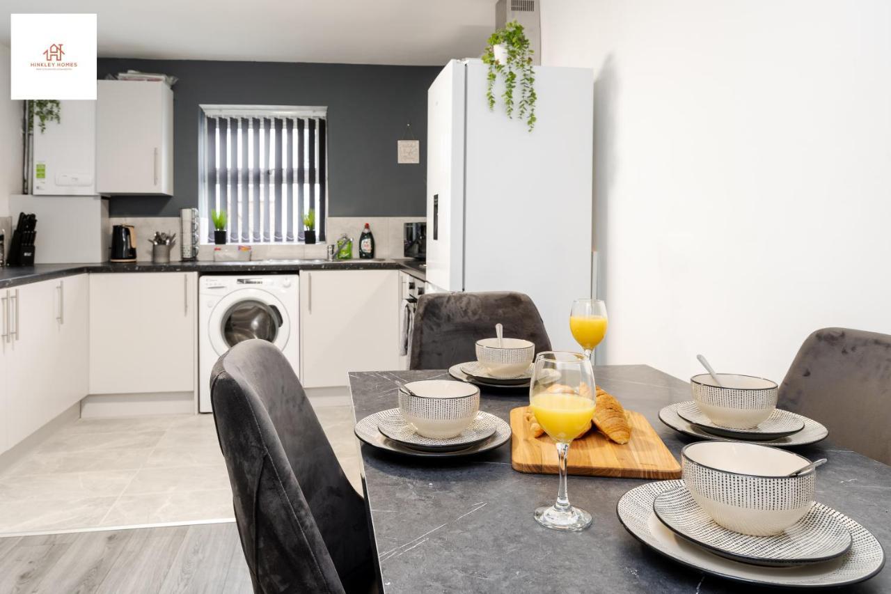 Immaculate 4 Bed In Liverpool By Hinkley Homes Short Lets & Serviced Accommodation Kültér fotó