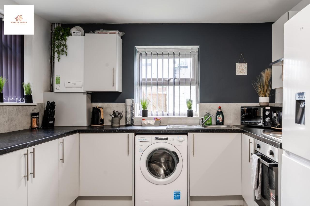 Immaculate 4 Bed In Liverpool By Hinkley Homes Short Lets & Serviced Accommodation Kültér fotó