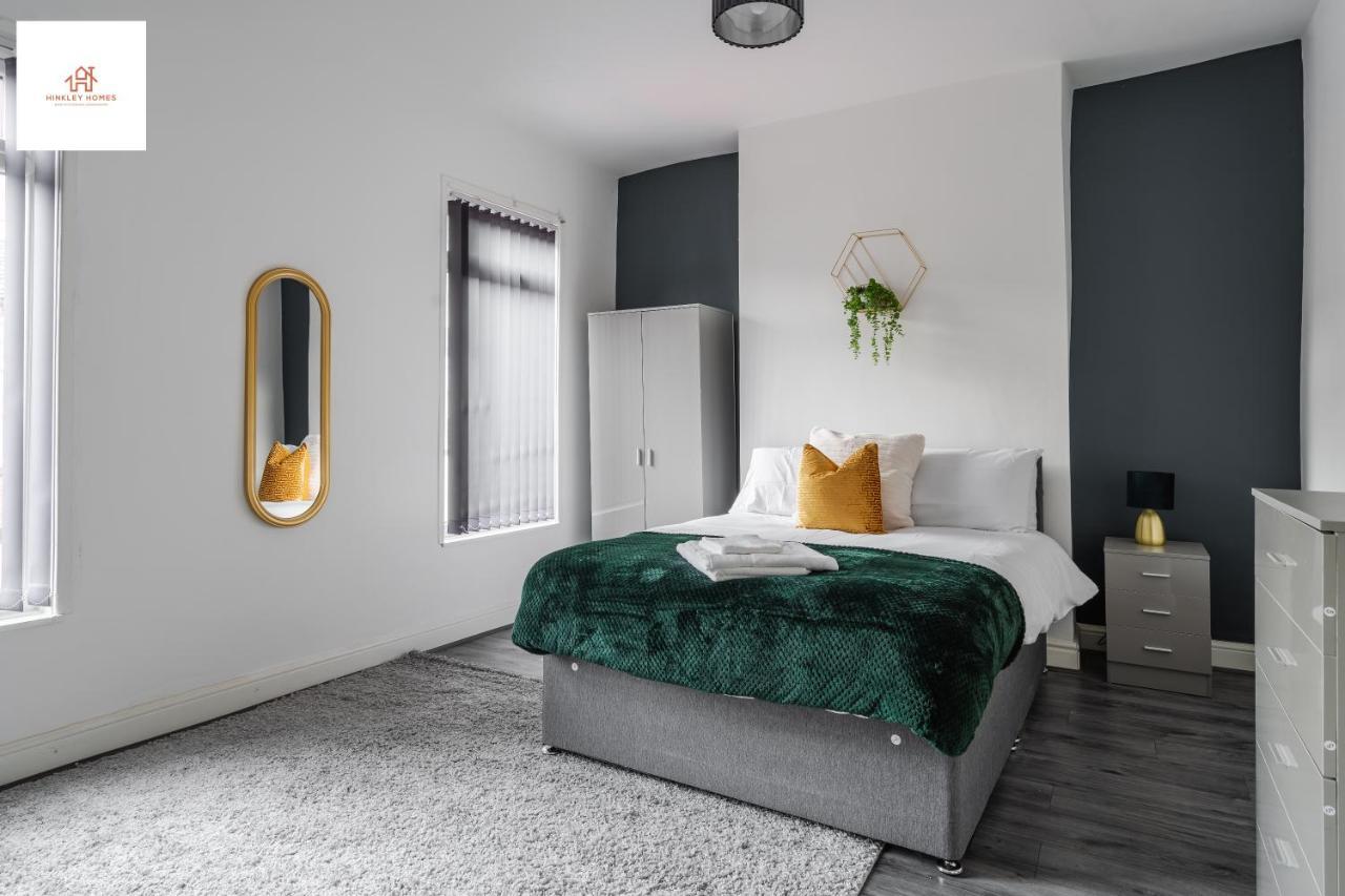 Immaculate 4 Bed In Liverpool By Hinkley Homes Short Lets & Serviced Accommodation Kültér fotó